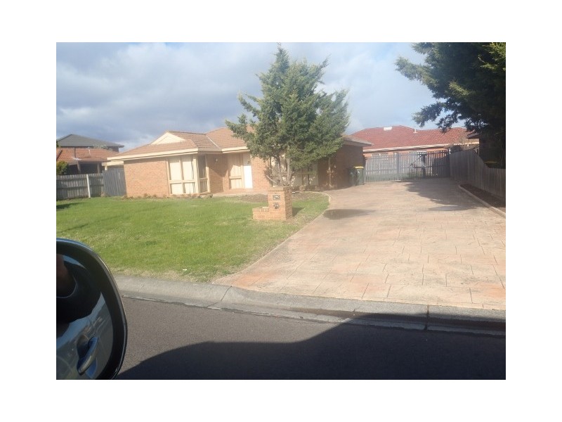 3 Chicquita Close, Keilor Downs VIC 3038