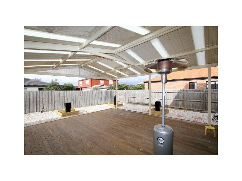 12 Collins Street, Taylors Hill VIC 3037