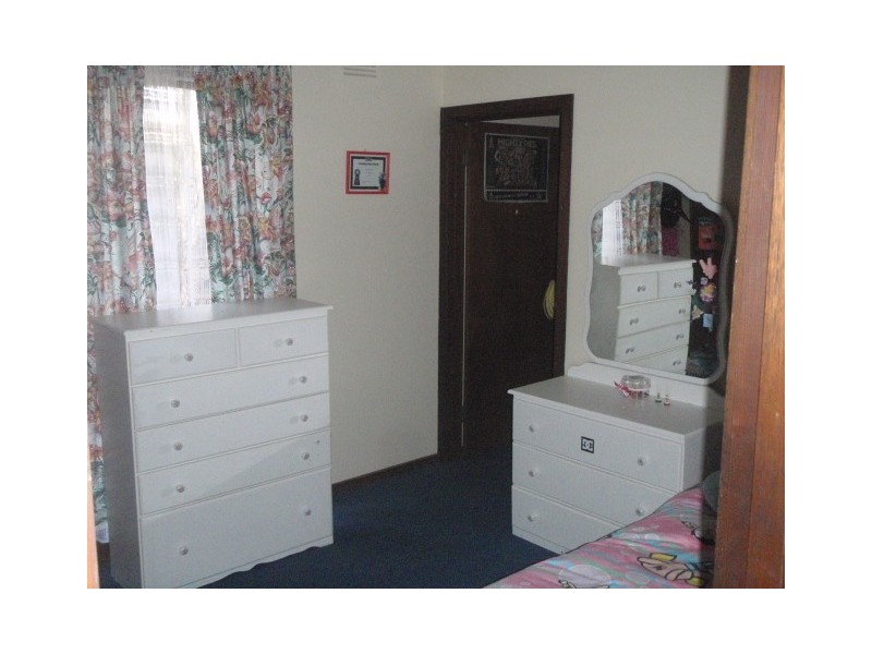 28 Marina Drive, Melton VIC 3337