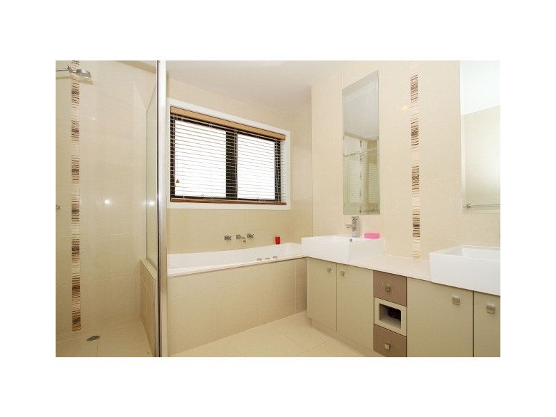 51 Landscape Drive, Hillside VIC 3037
