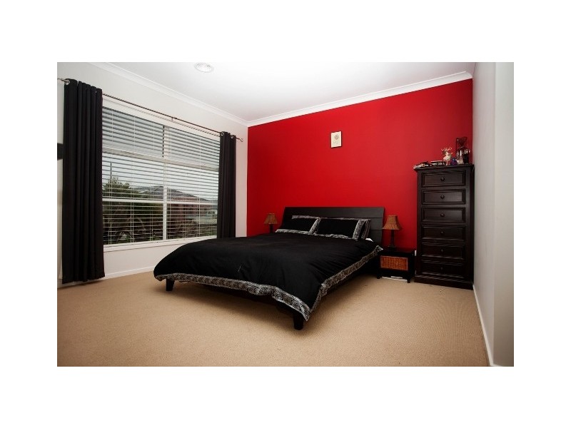23 Stanthorp Street, Burnside Heights VIC 3023