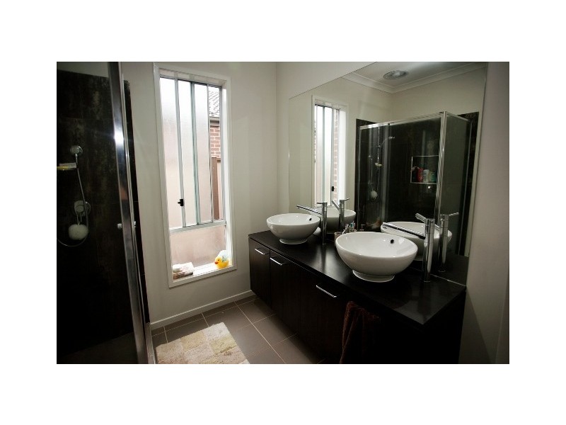 23 Stanthorp Street, Burnside Heights VIC 3023