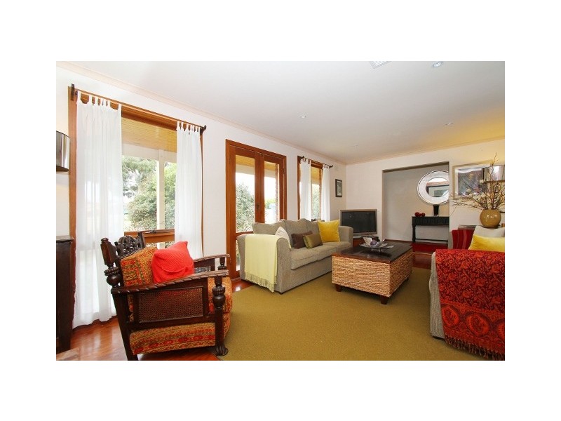 13 Wyperfeld Avenue, Taylors Lakes VIC 3038