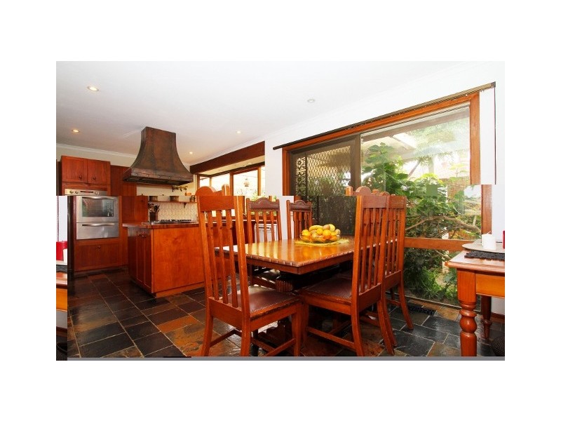 13 Wyperfeld Avenue, Taylors Lakes VIC 3038