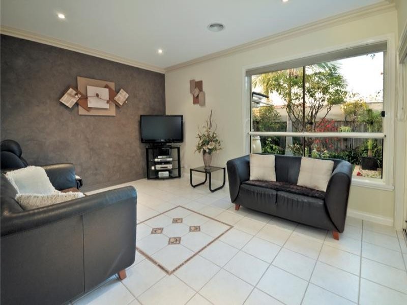 44 Roseleigh Boulevard, Sydenham VIC 3037