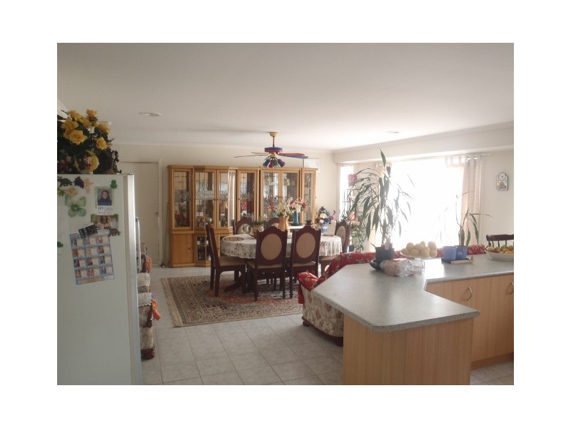 25 Allenby Road, Hillside VIC 3037