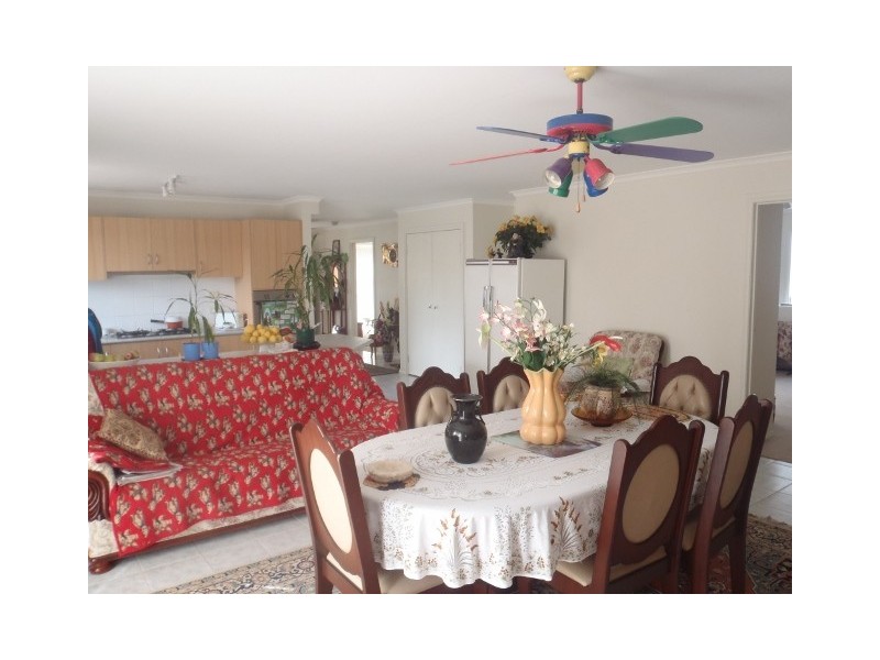 25 Allenby Road, Hillside VIC 3037