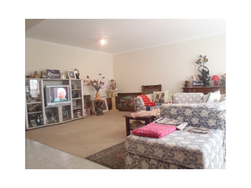 25 Allenby Road, Hillside VIC 3037