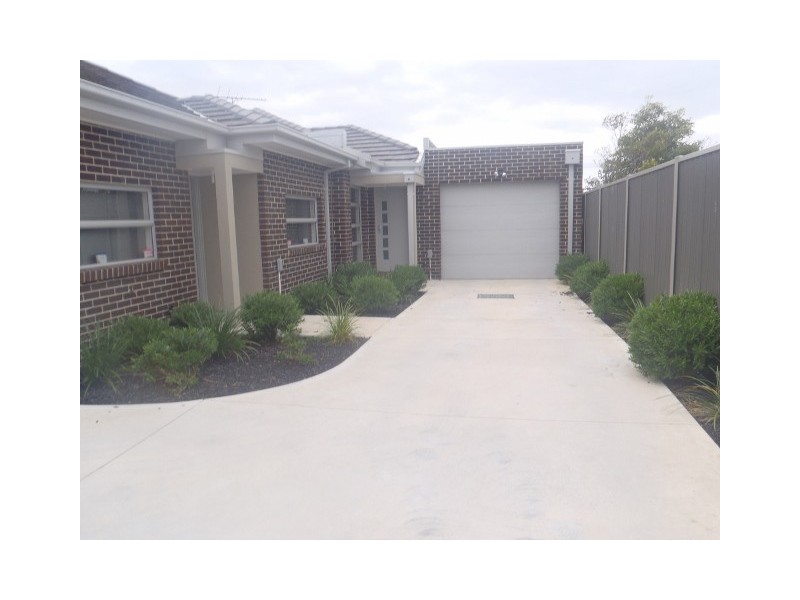 4/38 Buckingham Street, Sydenham VIC 3037