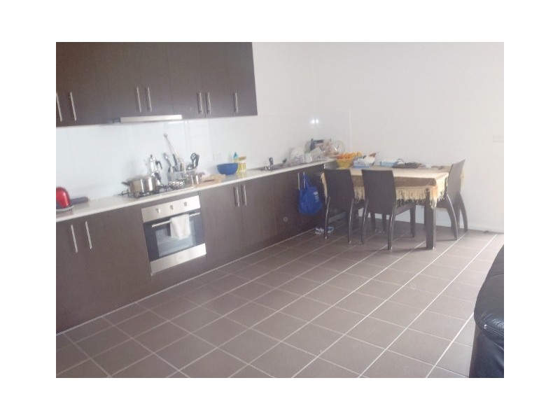 4/38 Buckingham Street, Sydenham VIC 3037