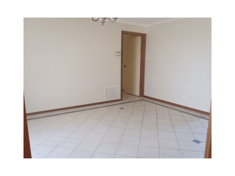 56 Angourie Court, Taylors Lakes VIC 3038