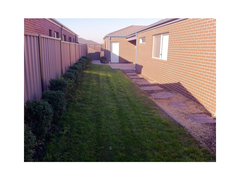 23 Stanthorp Street, Burnside Heights VIC 3023