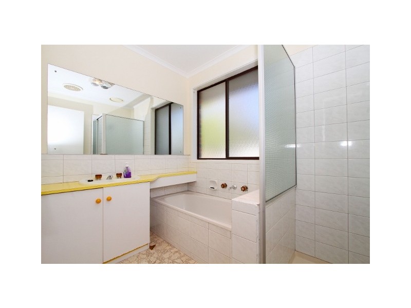 5 Wimmera Crescent, Keilor Downs VIC 3038