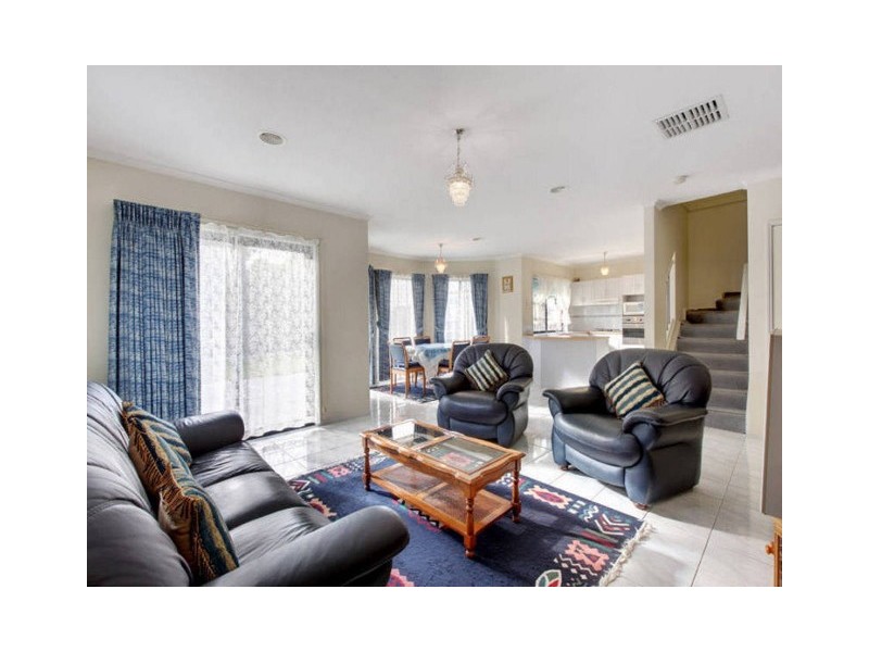 12 Rowell Place, Taylors Lakes VIC 3038