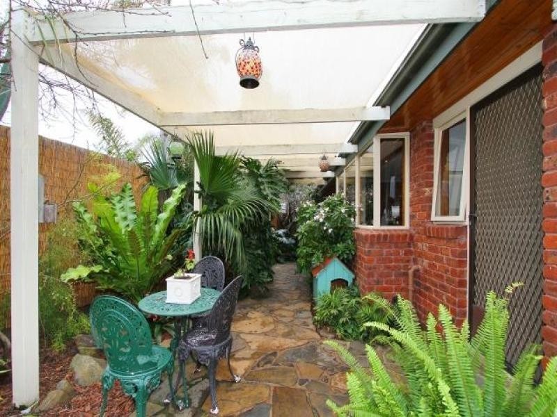 13 Wyperfeld Avenue, Taylors Lakes VIC 3038