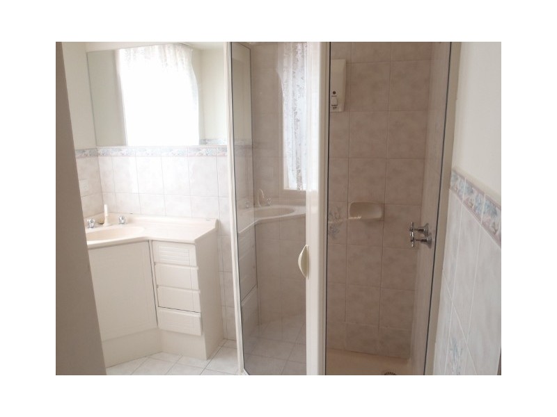 1 Glover Court, Taylors Lakes VIC 3038