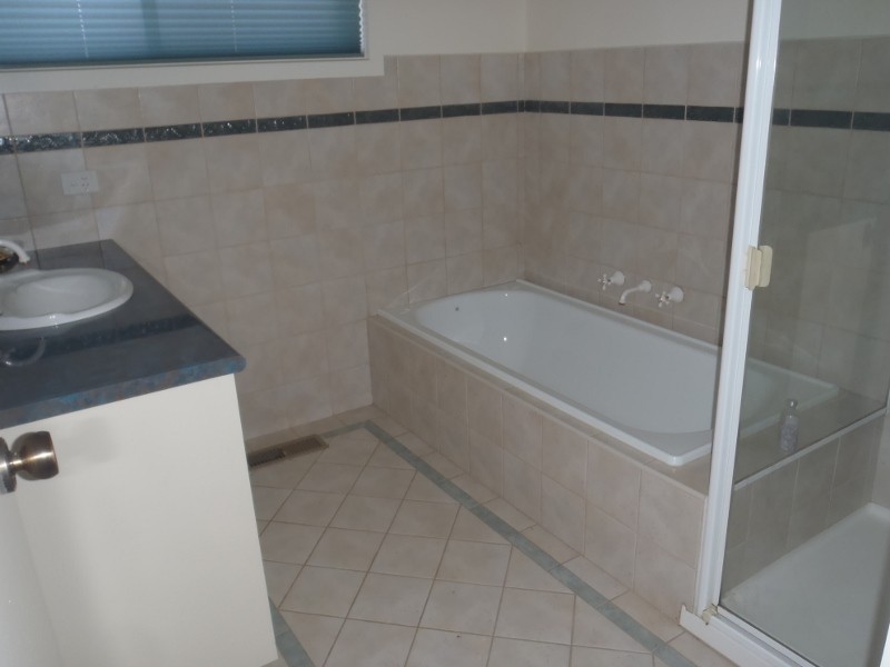 3 Carrington Street, Sydenham VIC 3037