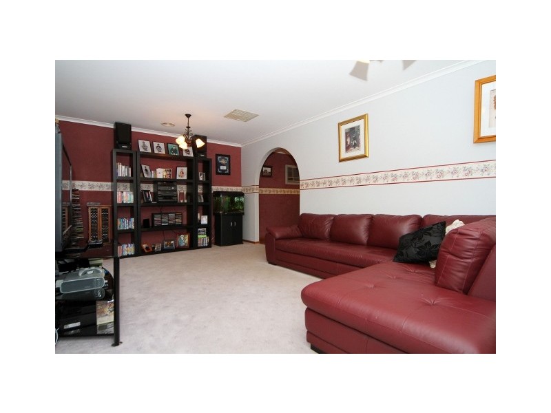 3 Morris Drive, Keilor Downs VIC 3038