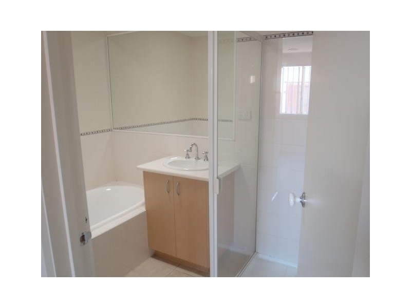 2 The Glades, Taylors Hill VIC 3037