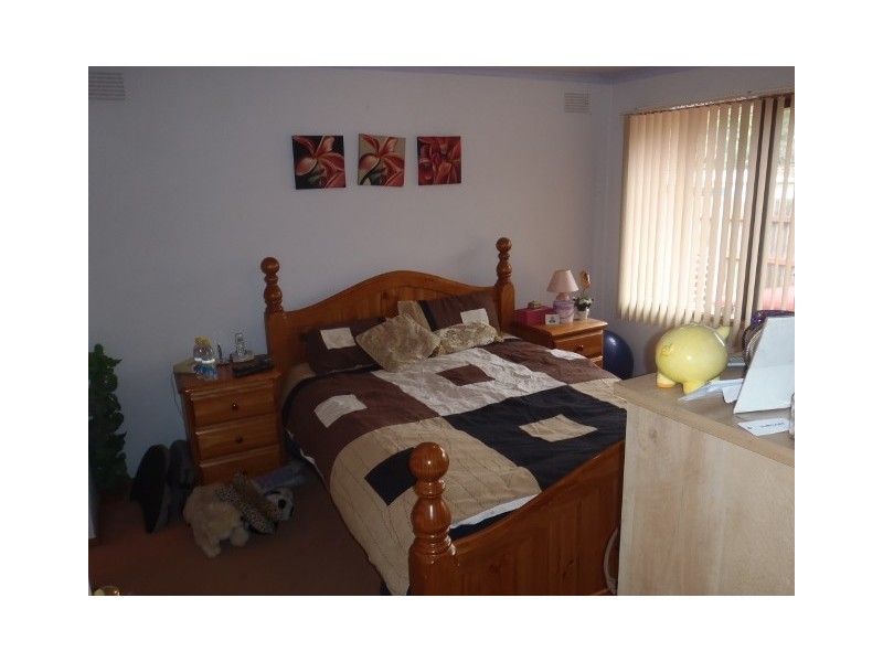 1 Goldsworthy Court, Kings Park VIC 3021