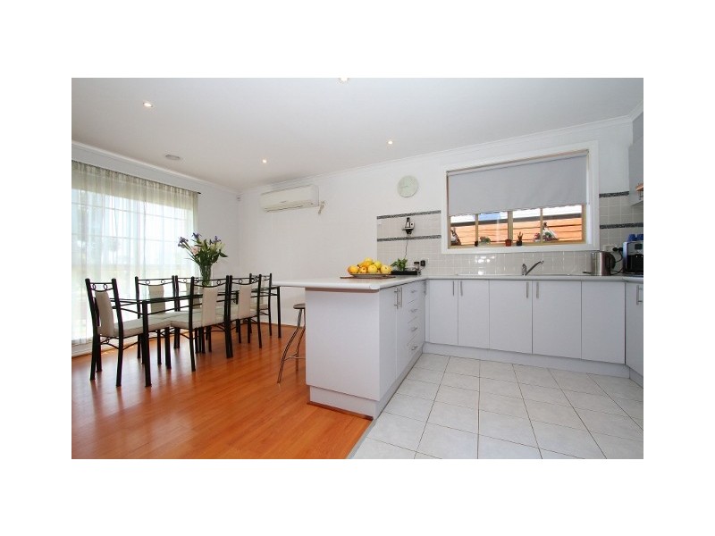 1/67 Lady Nelson Way, Keilor Downs VIC 3038