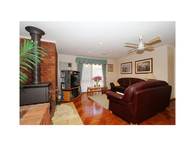 23 Roseberry Avenue, Keilor Downs VIC 3038