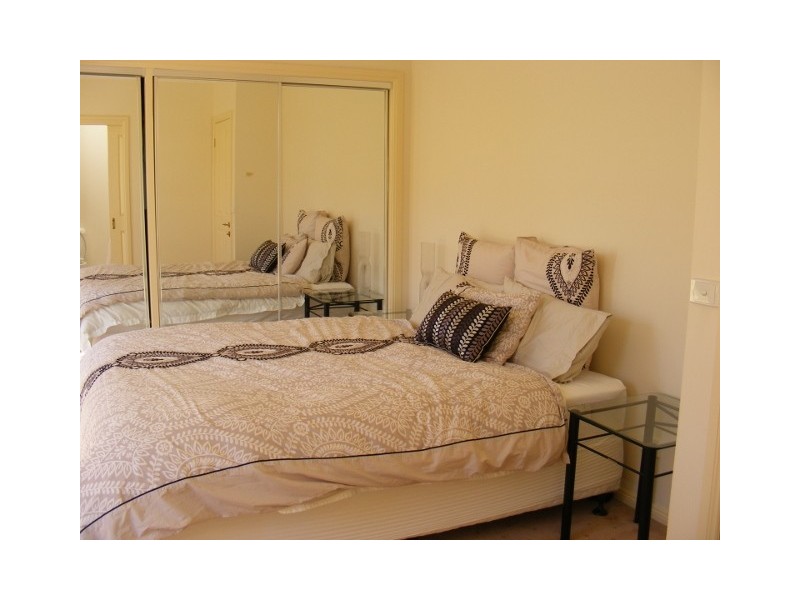 62 Wellesley Drive, Taylors Lakes VIC 3038