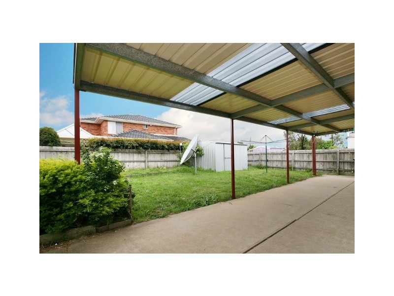 10 Alexander Close, Delahey VIC 3037