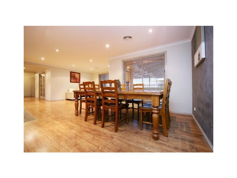 50 Admirals Crescent, Taylors Lakes VIC 3038