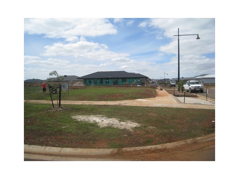 30 St Arnaud Road, Eynesbury VIC 3338