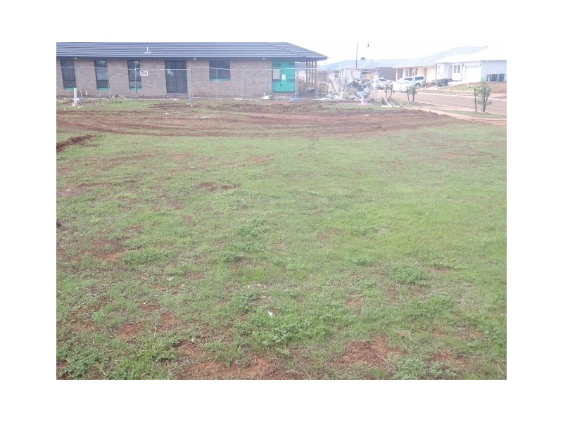 30 St Arnaud Road, Eynesbury VIC 3338