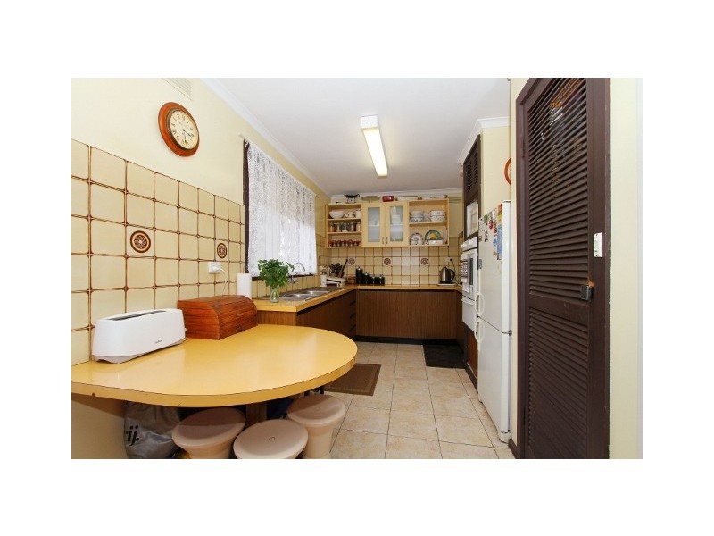 39 President Road, Albanvale VIC 3021