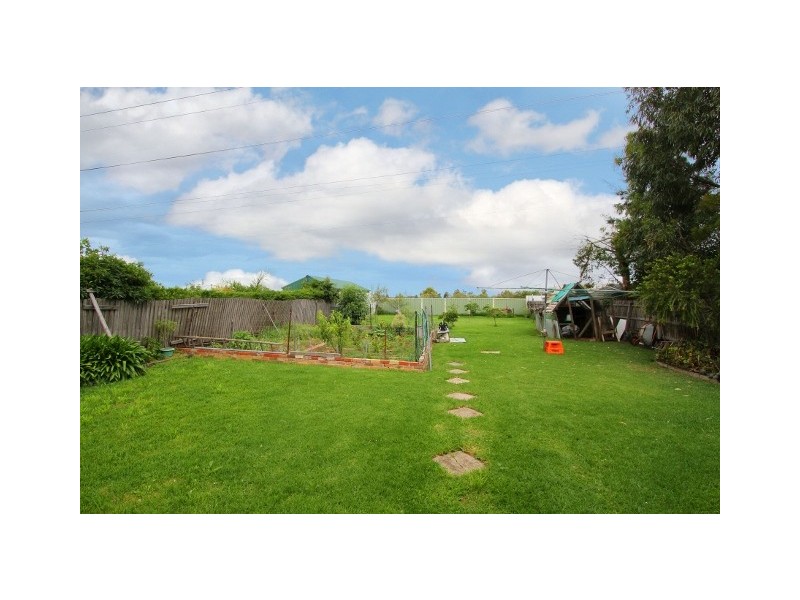 39 President Road, Albanvale VIC 3021