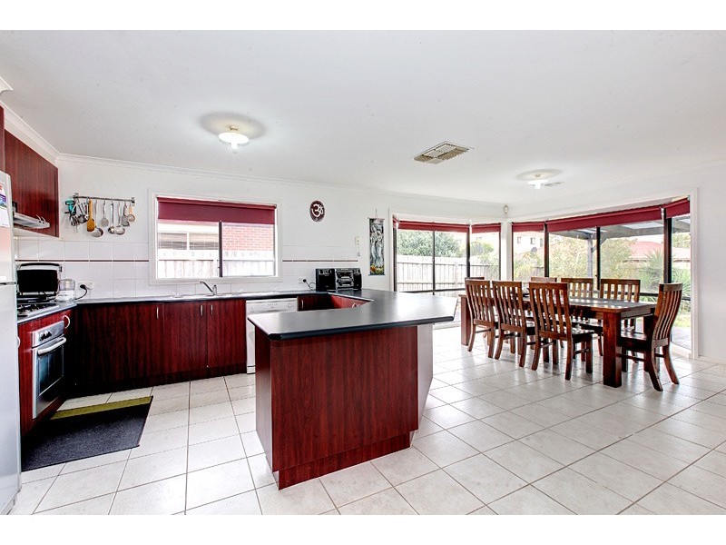 3 Highlander Court, Taylors Hill VIC 3037