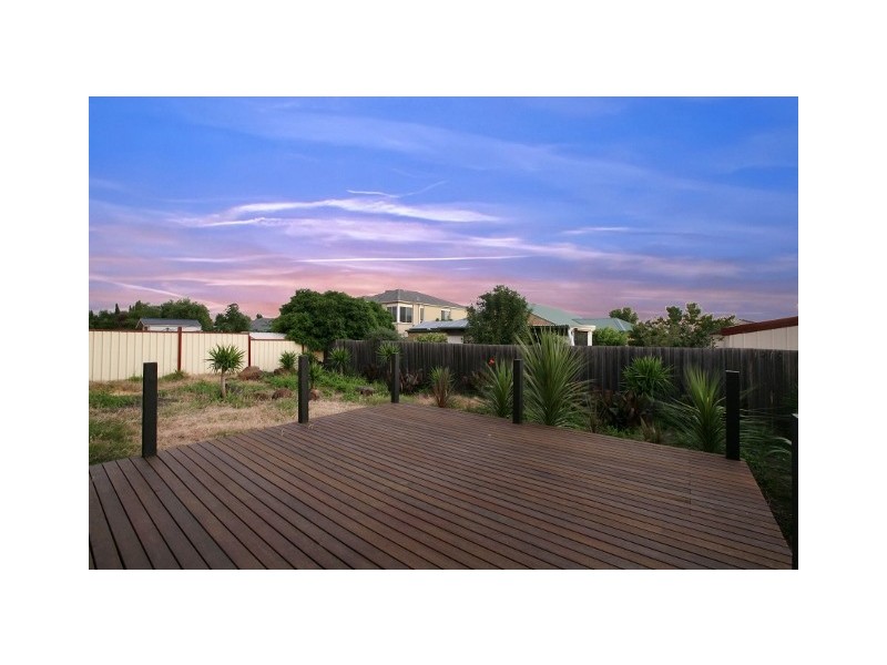 51 Landscape Drive, Hillside VIC 3037