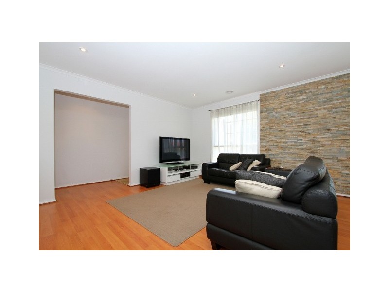 1/67 Lady Nelson Way, Keilor Downs VIC 3038