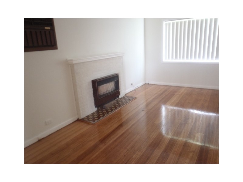 36 Esmond Street, Ardeer VIC 3022