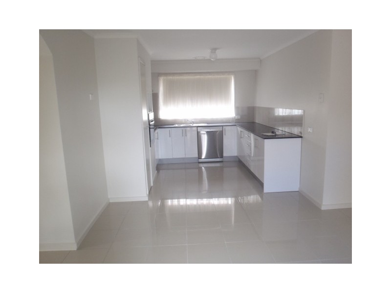 14 Tekapo Crescent, Taylors Lakes VIC 3038