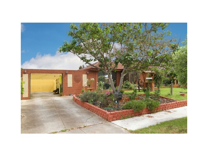 9 Milligan Parade, Sydenham VIC 3037