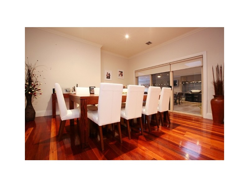 109 Robertsons Road, Taylors Lakes VIC 3038