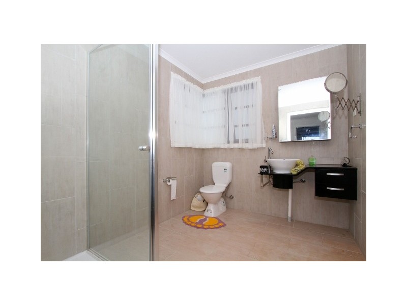 7 Tucker Place, Caroline Springs VIC 3023