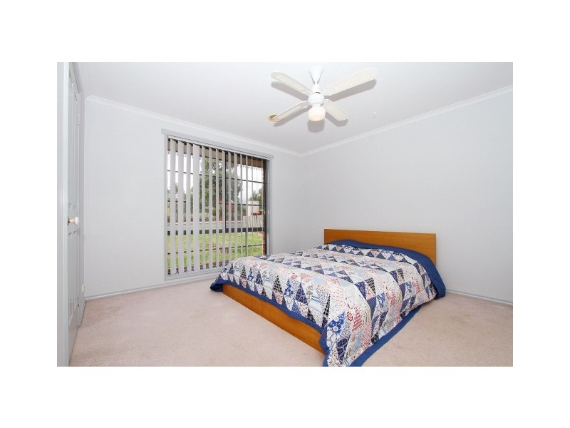 34 Wattle Valley Drive, Hillside VIC 3037