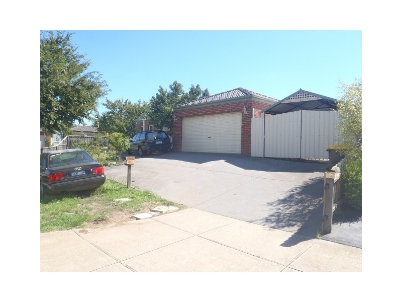 14 Church Avenue, Taylors Hill VIC 3037