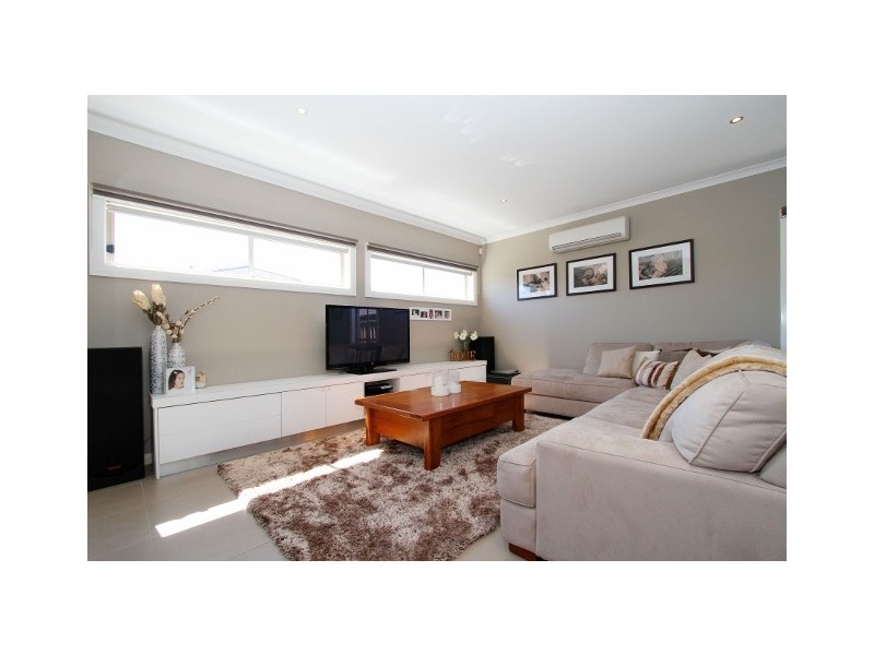 7 Begonia Court, Caroline Springs VIC 3023