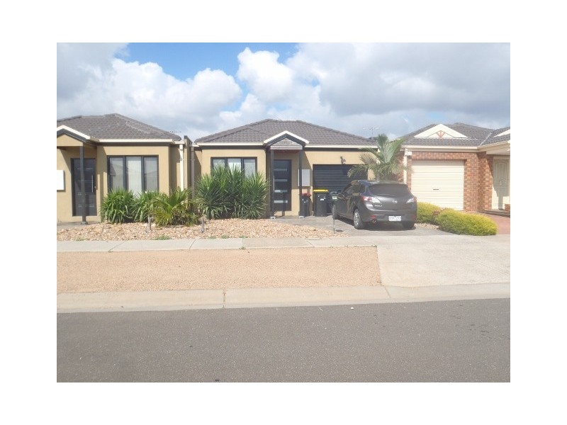 2/35 Jade Way, Hillside VIC 3037
