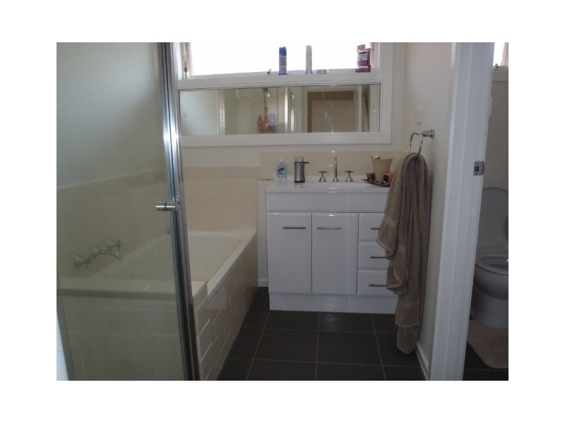 13 Witchwood Close, Albanvale VIC 3021