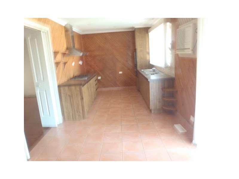 10 Glenbar Court, Kealba VIC 3021