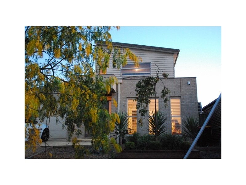 7 Begonia Court, Caroline Springs VIC 3023