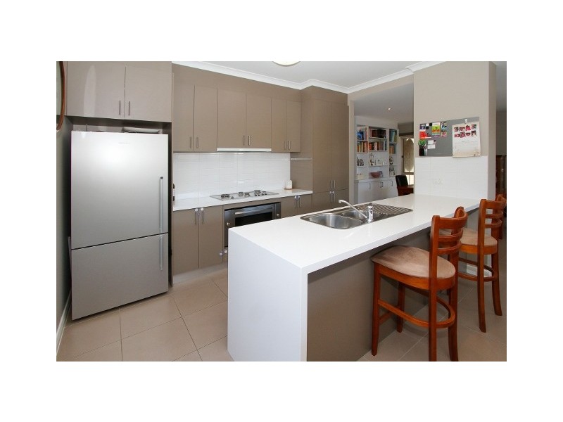 7 Begonia Court, Caroline Springs VIC 3023