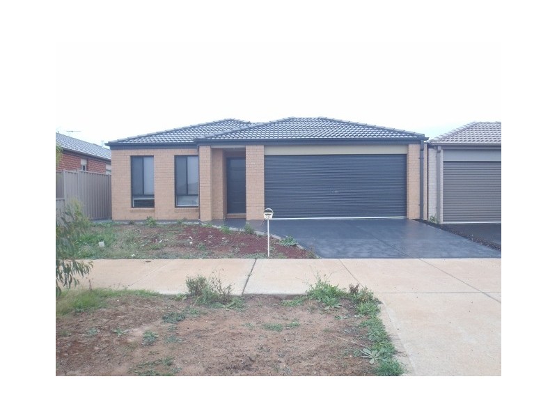 26 Lady Penrhyn Drive, Melton West VIC 3337